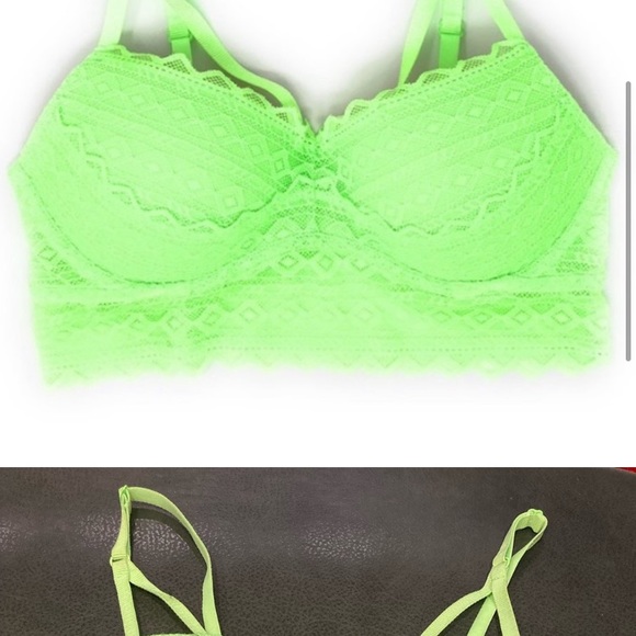 3 small VS bras. Comfiest of bralettes while still having great boob support - Picture 8 of 11